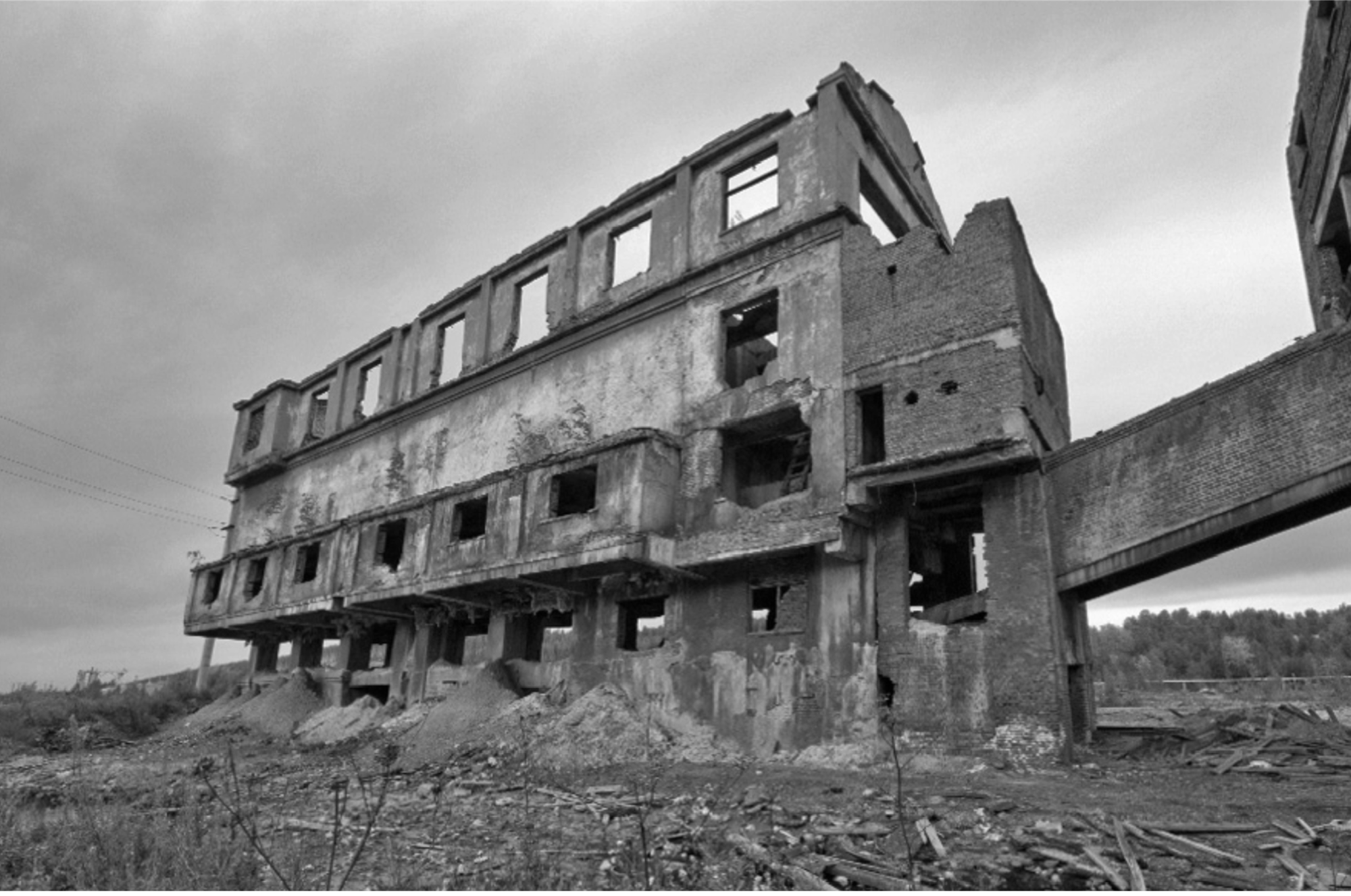 Figure 15. Former ore sorting building in the Kapitalnaya nr2 mining site.