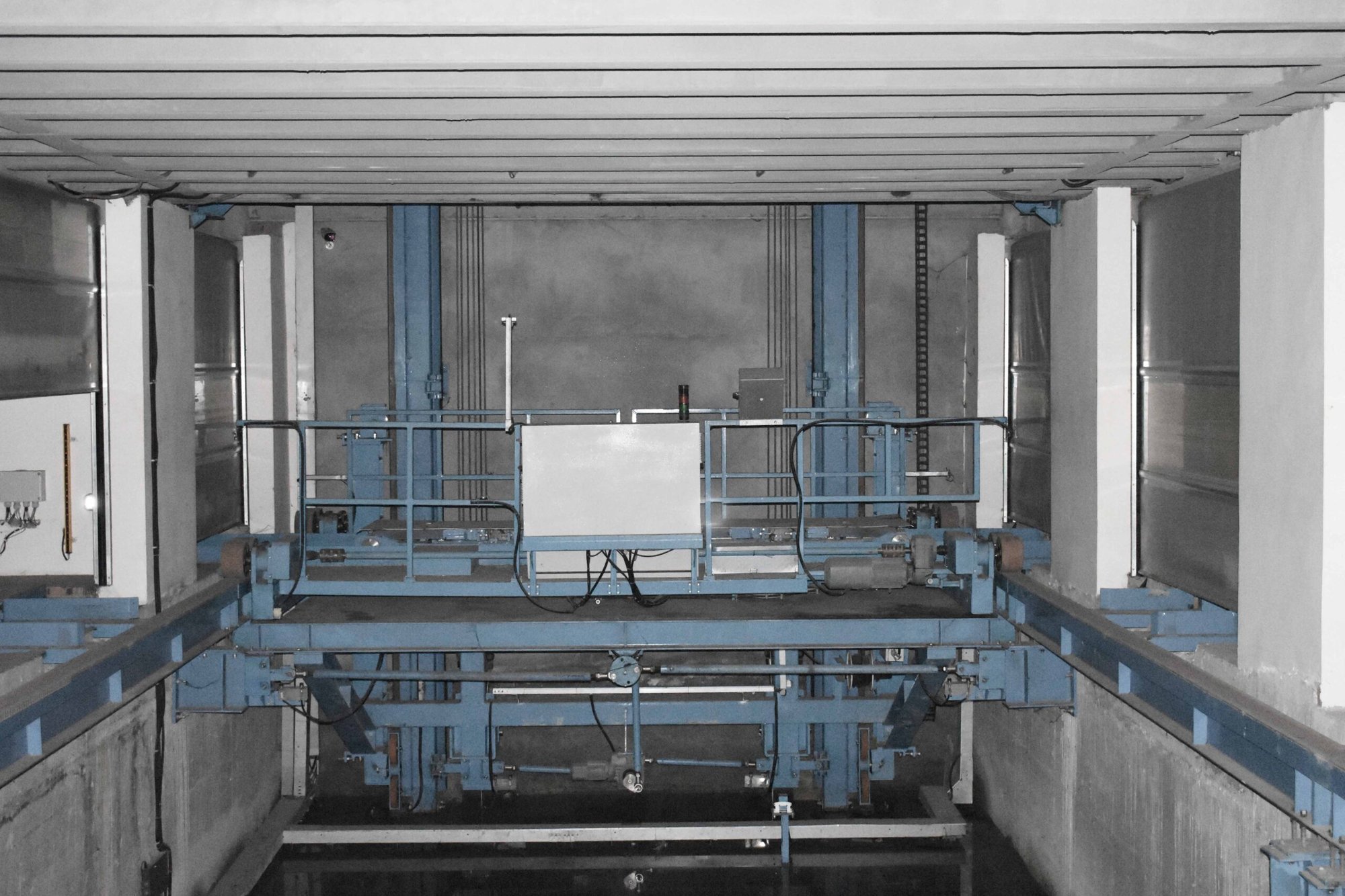 Figure 5. Car Elevator, Chongqing
